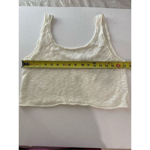 Minimalist Cream Knit Crop Tank Top | Size M | Sleeveless Soft Sweater Vest Aest - Picture 5 of 5